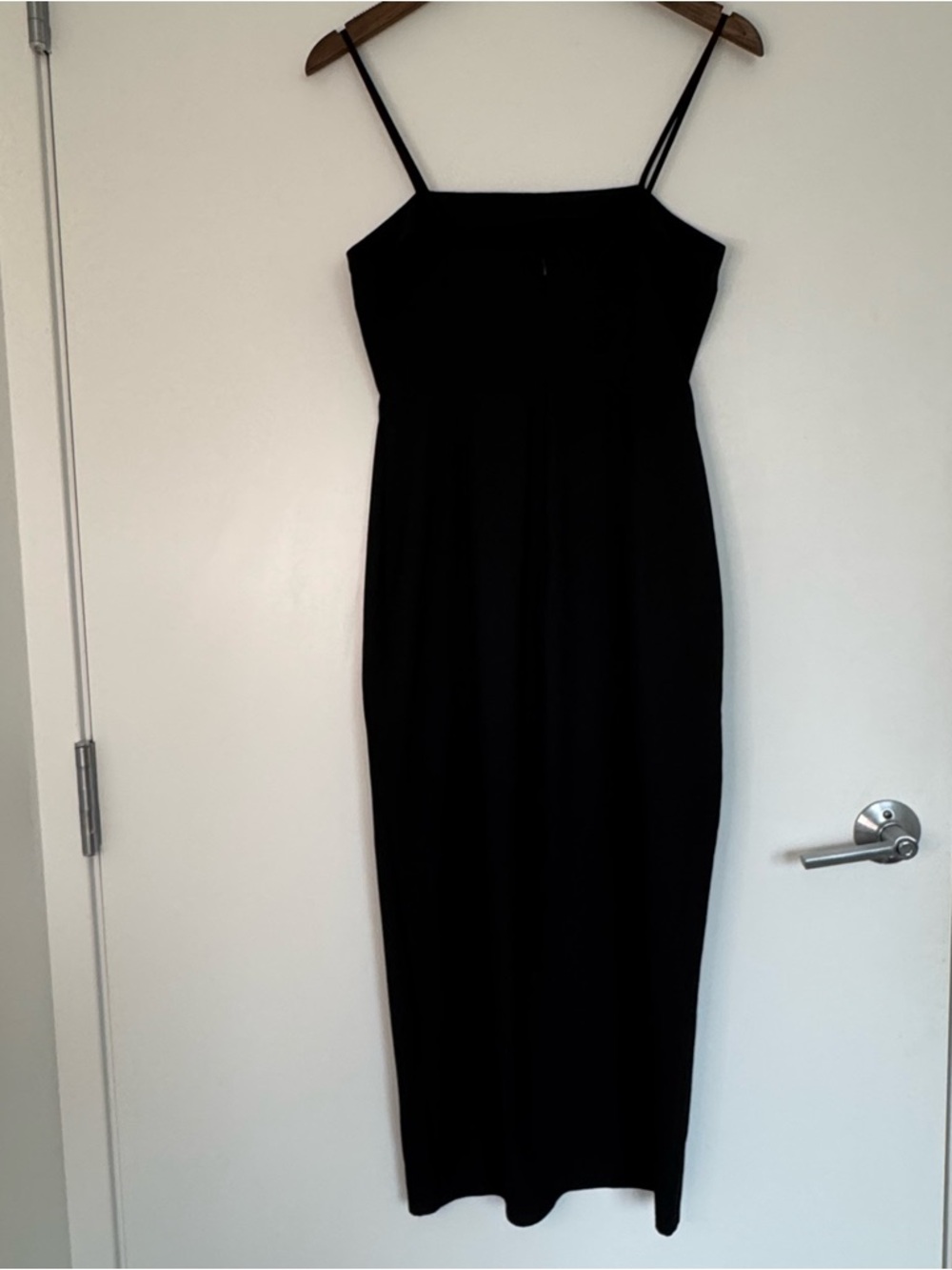 Small Black Midi Tube Dress with Slit Classic Minimalist Old Money Chic Zara - Picture 3 of 15
